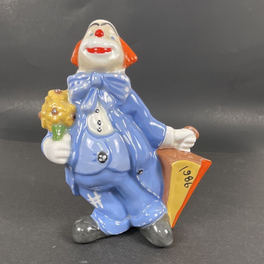 Vtg 1986 Porcelain Ceramic Clown Figurine Blue Suit Retro Circus Collectible